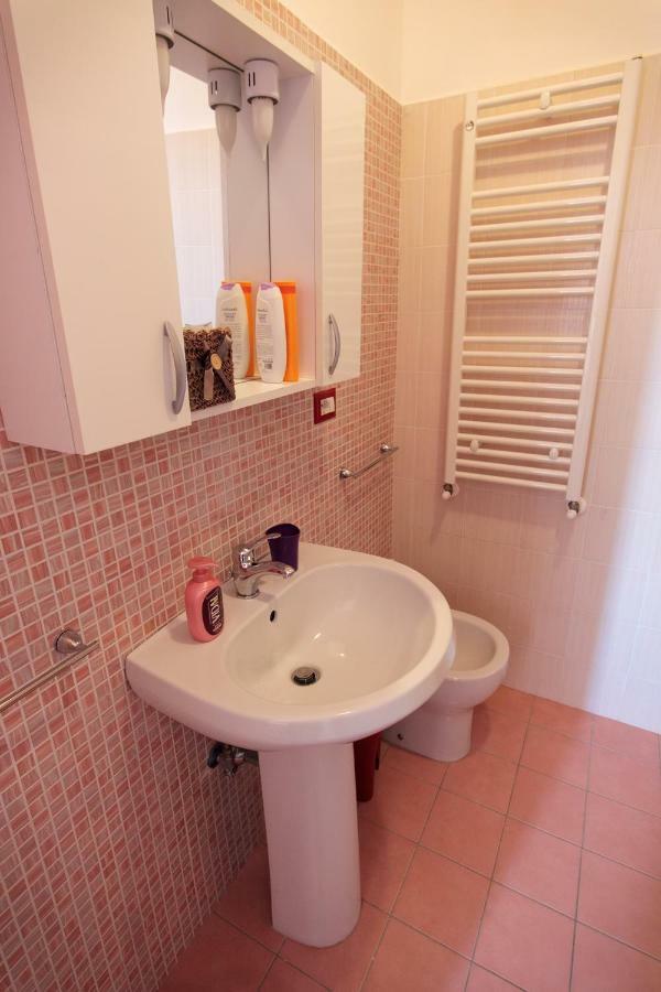 Mary'S House Villa Civitavecchia Luaran gambar